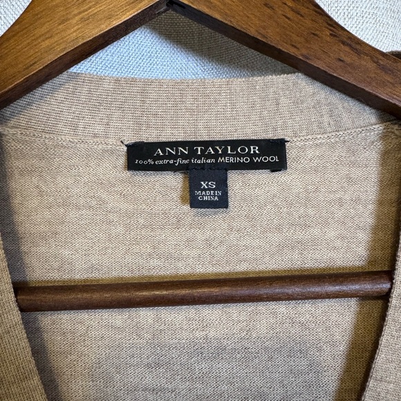 Ann Taylor Long Sleeve Beige Sweater w/ Gold Zip Up and Pocket Details 100% Wool - Picture 4 of 16